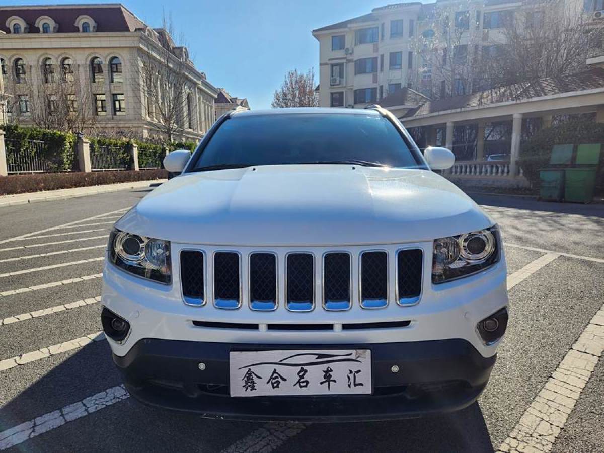 Jeep 指南者  2014款 改款 2.4L 四驅(qū)舒適版圖片