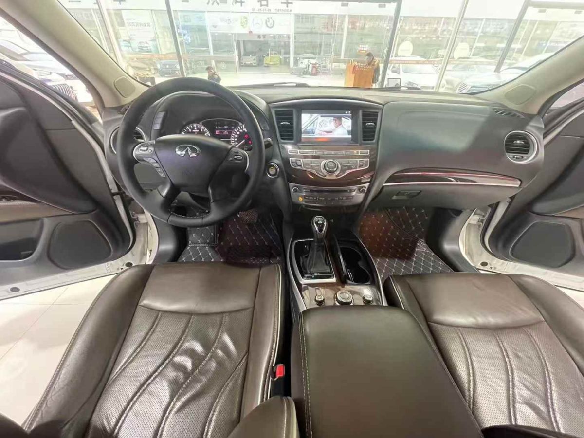 英菲尼迪 QX60  2018款 2.5T Hybrid 兩驅(qū)冠軍家庭版圖片