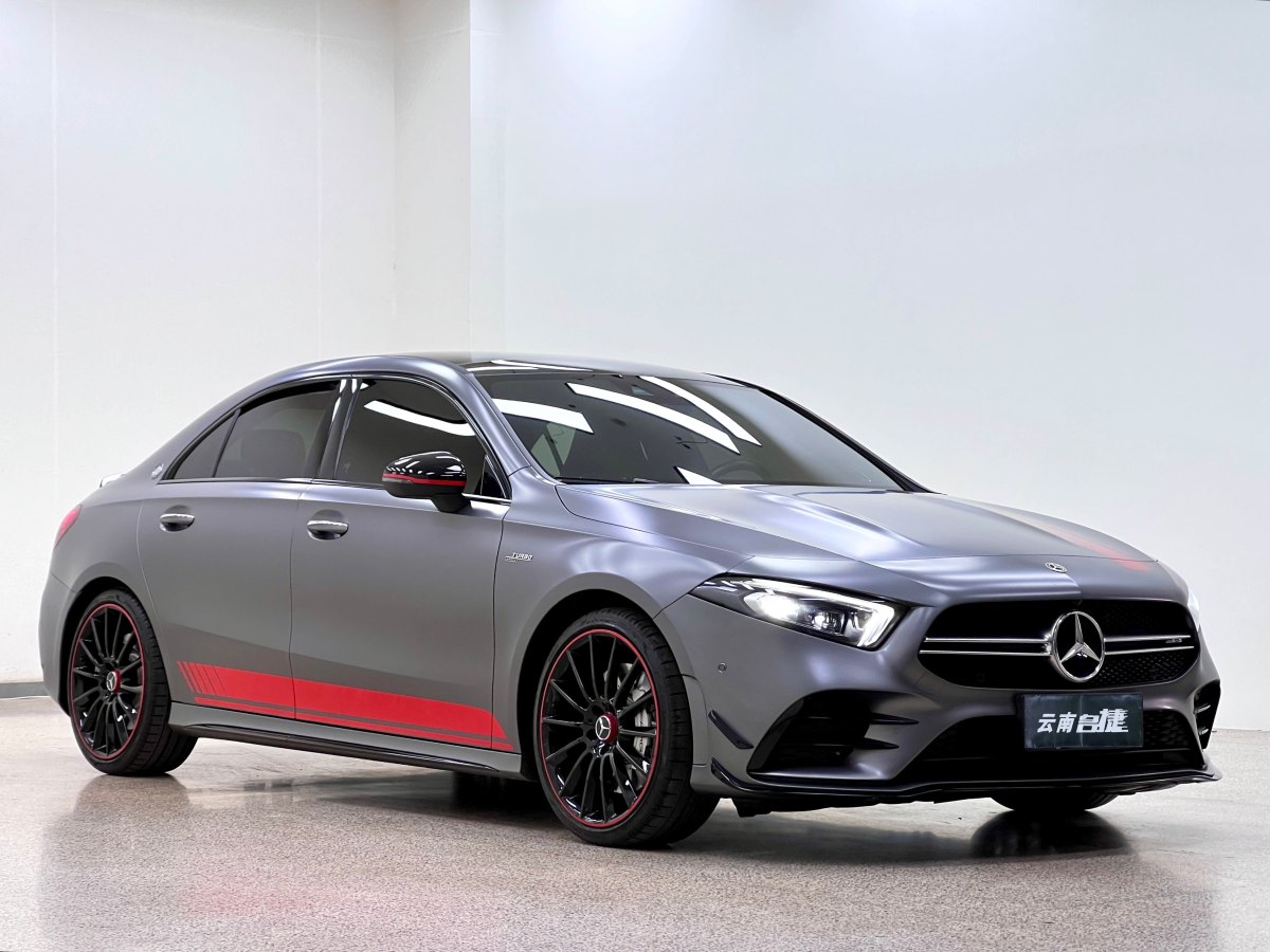 奔馳 奔馳A級AMG  2022款 AMG A 35 L 4MATIC 熾夜特別版圖片