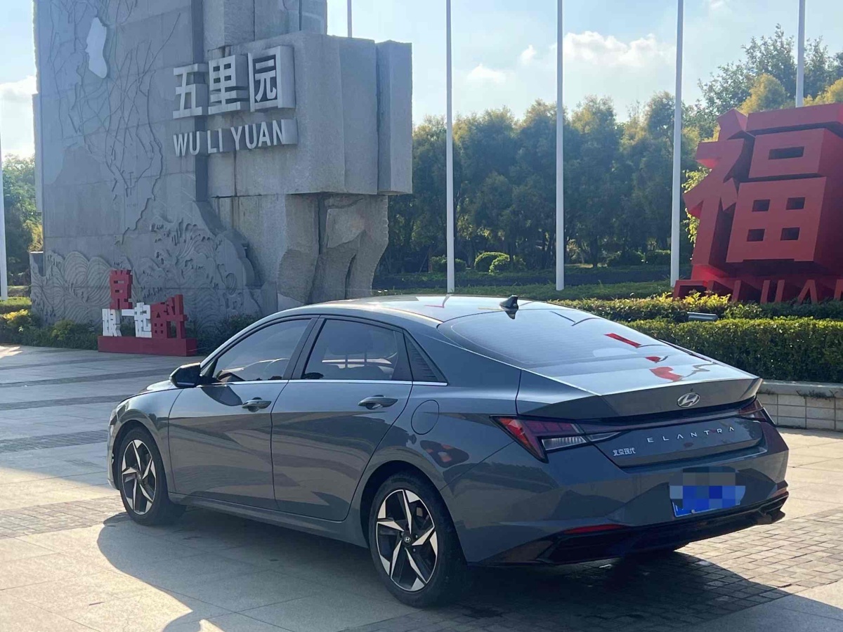 現(xiàn)代 伊蘭特  2021款 1.5L LUX尊貴版圖片