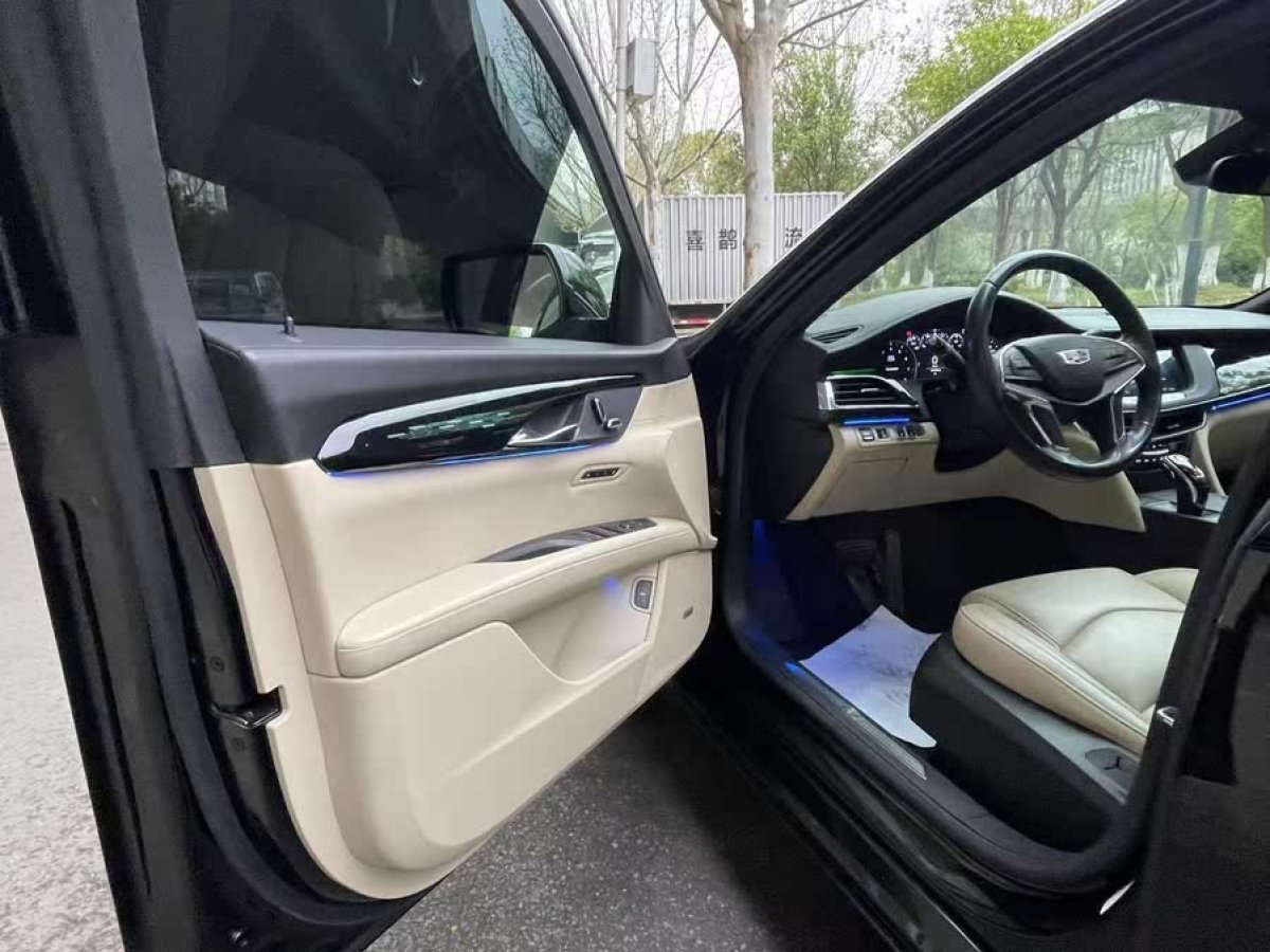 凱迪拉克 CT6  2020款 改款 28T 時(shí)尚型圖片