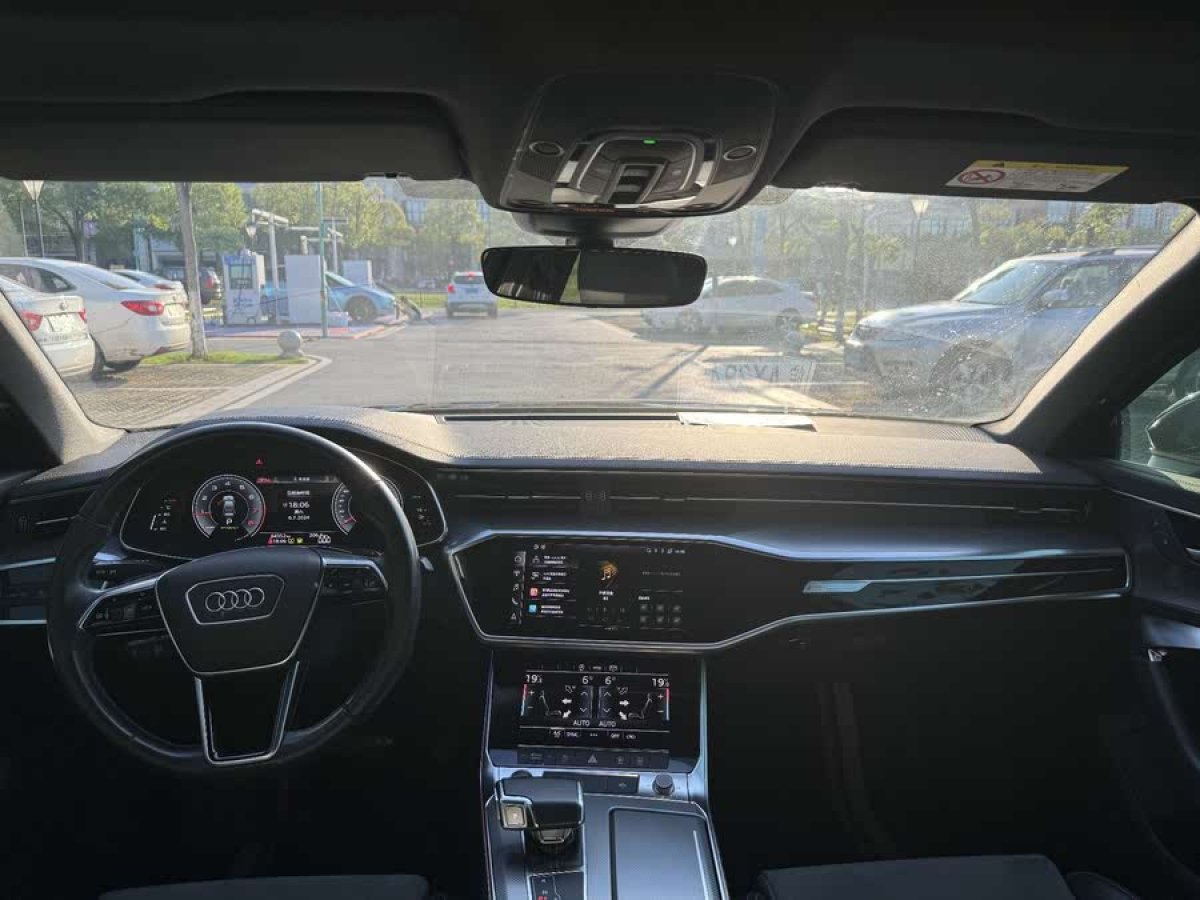 奧迪 奧迪A6L  2022款 45 TFSI 臻選動(dòng)感型圖片