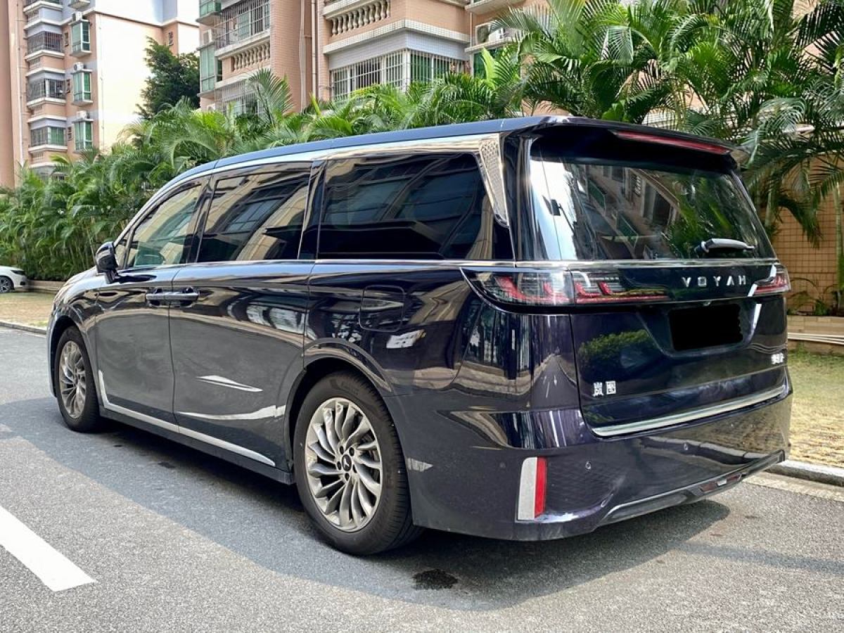 嵐圖 夢想家  2024款 PHEV 超長續(xù)航旗艦版圖片