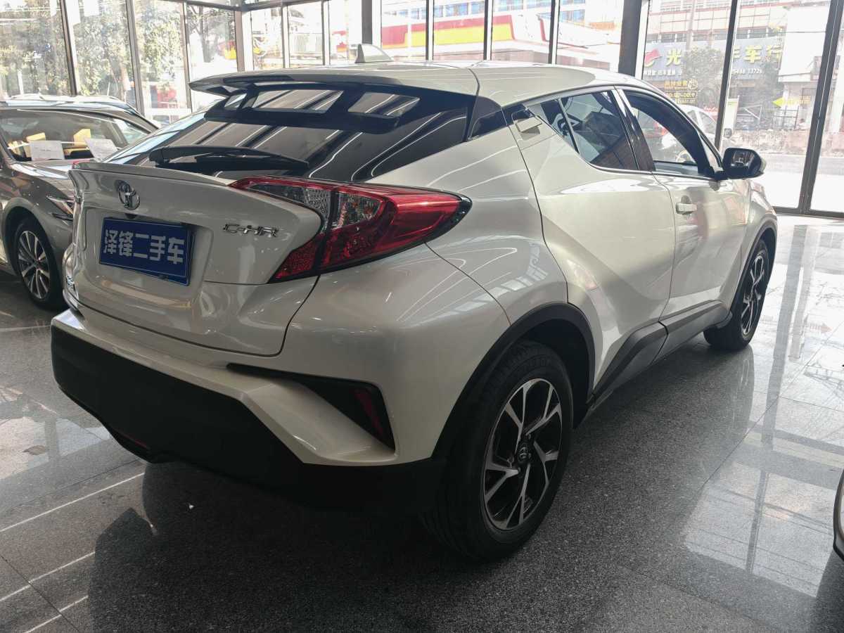 2018年11月豐田 C-HR  2018款 2.0L 領(lǐng)先版 國(guó)V