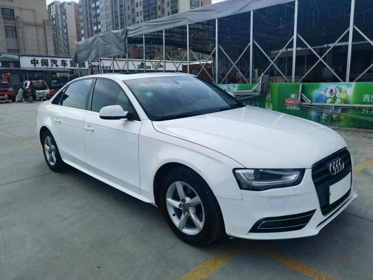 2016年1月奧迪 奧迪A4L  2013款 35 TFSI 自動標(biāo)準(zhǔn)型