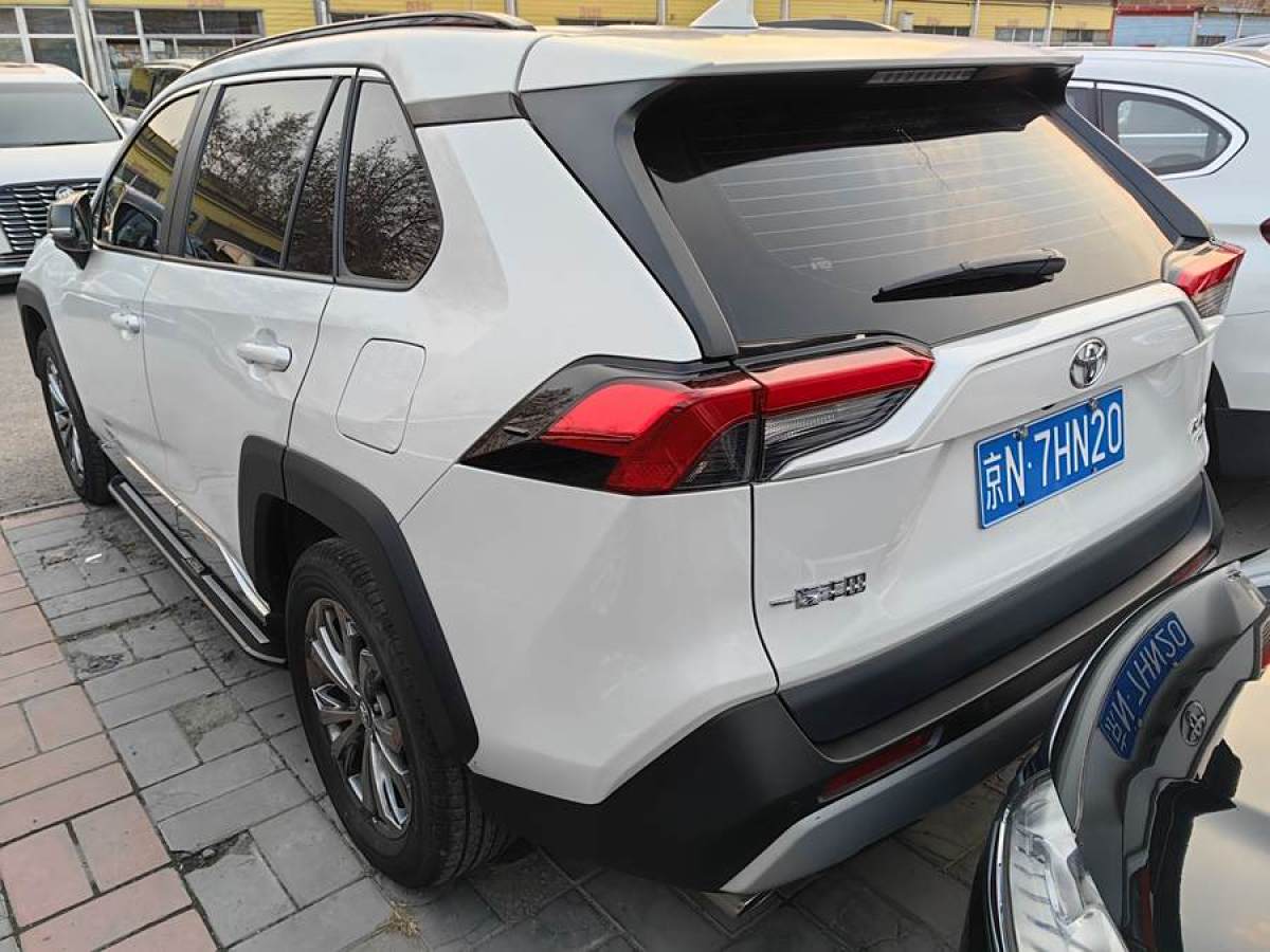 豐田 RAV4榮放  2023款 2.0L CVT四驅(qū)探險Plus版圖片