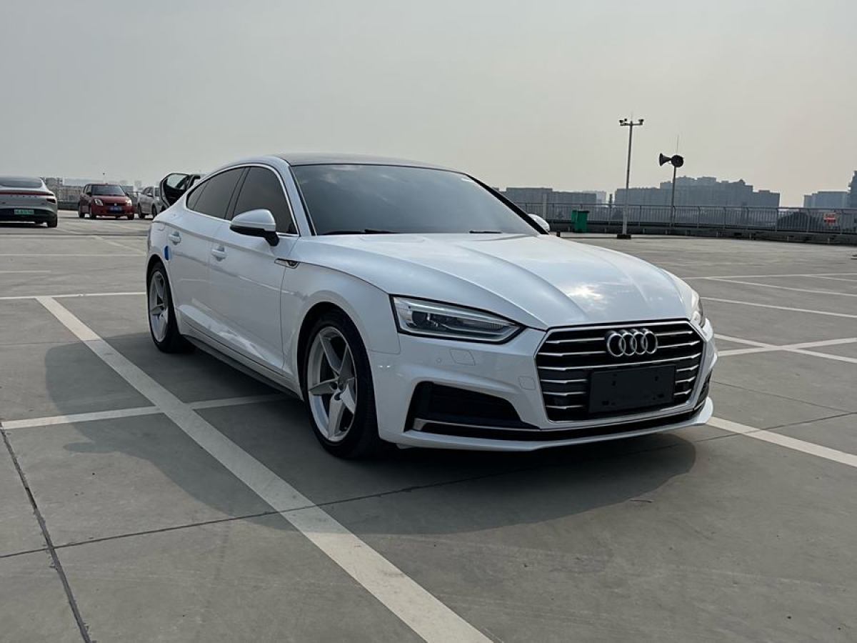 奧迪 奧迪A5  2017款 Sportback 40 TFSI 時(shí)尚型圖片