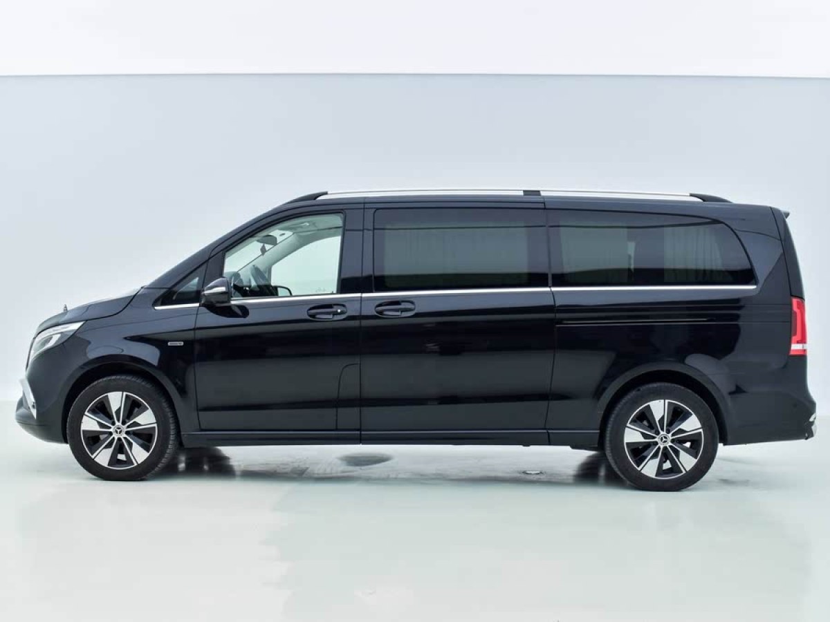 奔馳 V級(jí)  2020款 V 260 L 長(zhǎng)軸距豪華版圖片