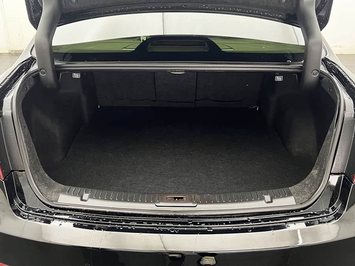 海馬 M8  2014款 2.0L 自動(dòng)豪華型圖片