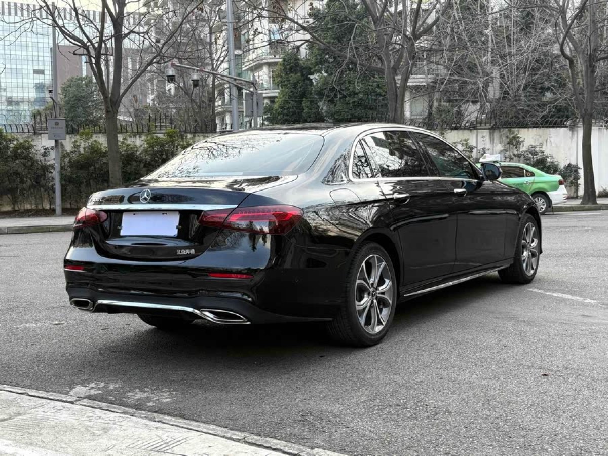 奔馳 奔馳E級  2022款 改款 E 300 L 運(yùn)動豪華型圖片