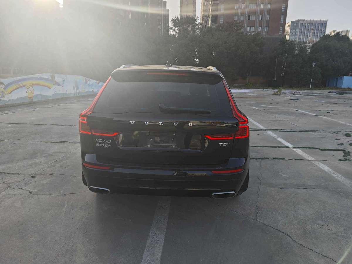 沃尔沃 XC60  2019款 T5 四驱智远版图片