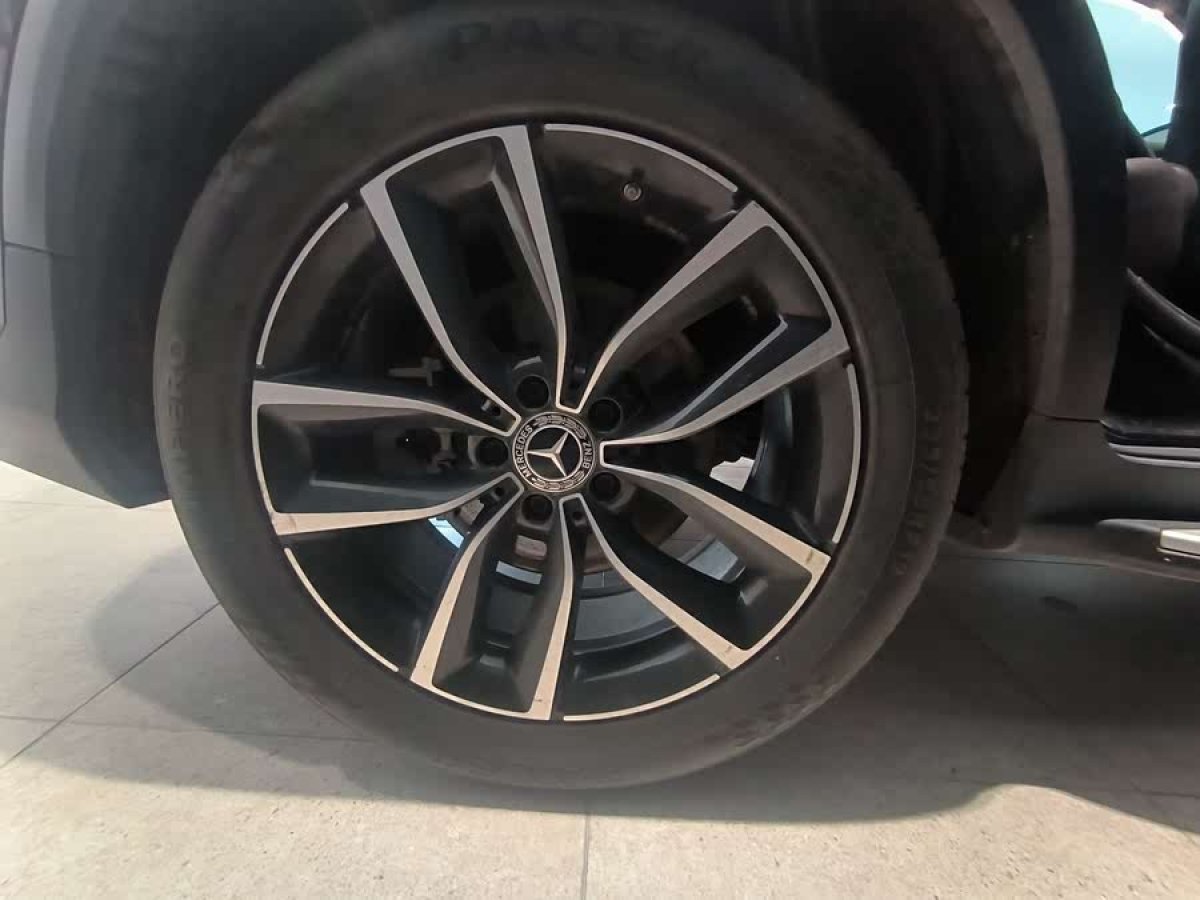 奔馳 奔馳GLC  2018款 改款 GLC 300 4MATIC 動感型圖片