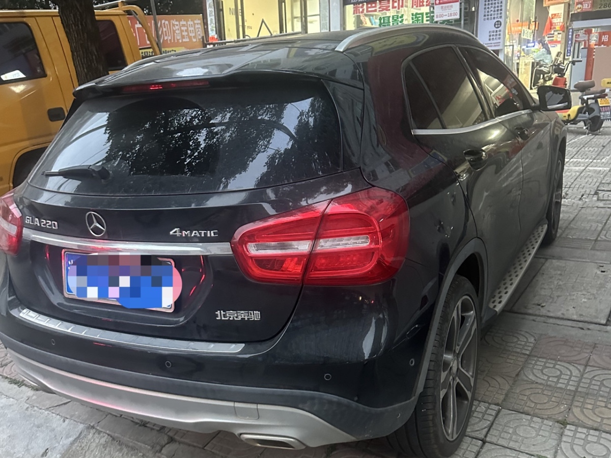 奔馳 奔馳GLA  2015款 GLA 220 4MATIC 豪華型圖片