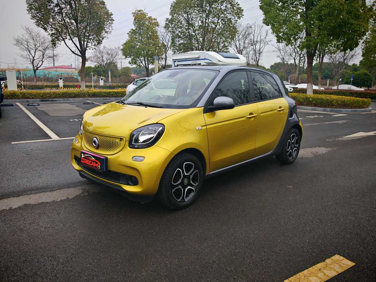 smart forfour  2018款 0.9T 66千瓦先鋒版圖片