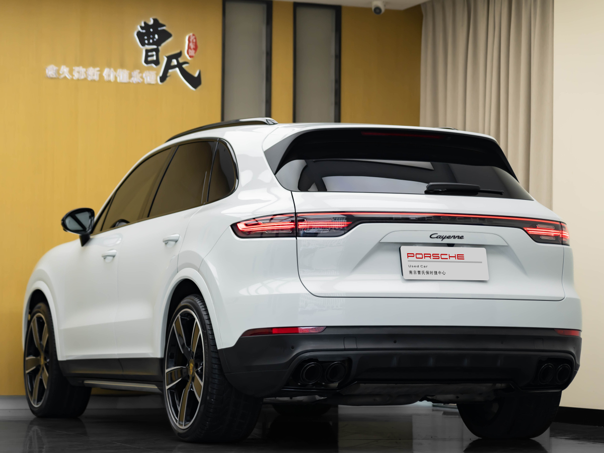 保時(shí)捷 Cayenne  2023款 Cayenne 3.0T 鉑金版圖片