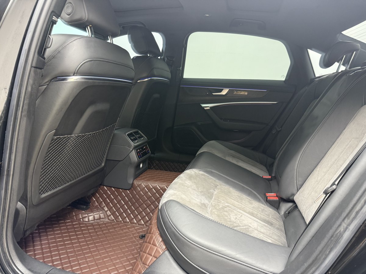 奧迪 奧迪A6L  2021款 45 TFSI 臻選動感型圖片
