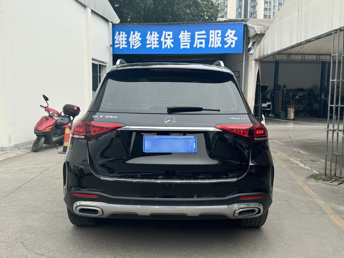 奔馳 奔馳GLE  2022款 改款 GLE 450 4MATIC 時(shí)尚型圖片