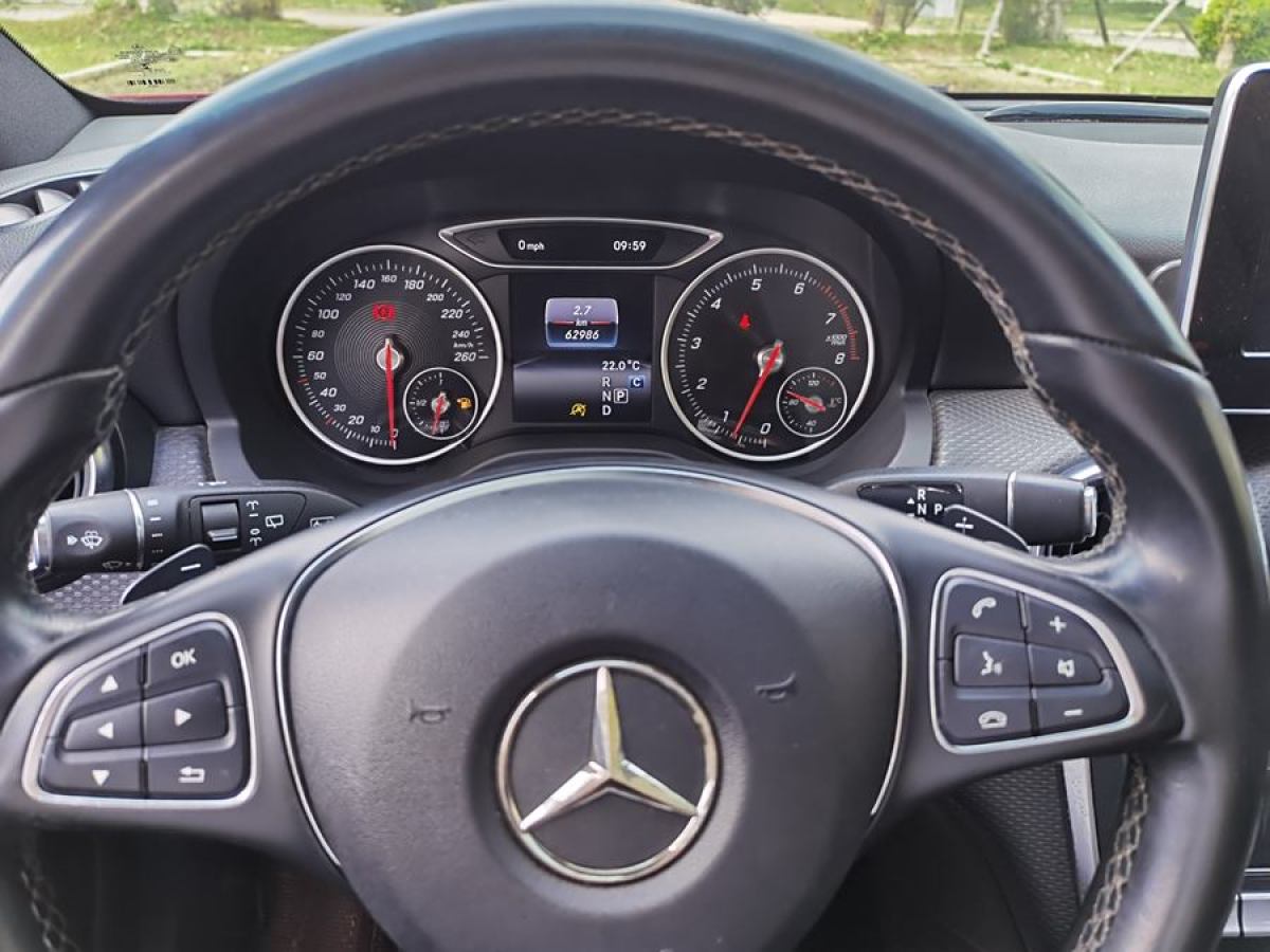 奔驰 奔驰A级  2017款 改款 A 200 动感型图片