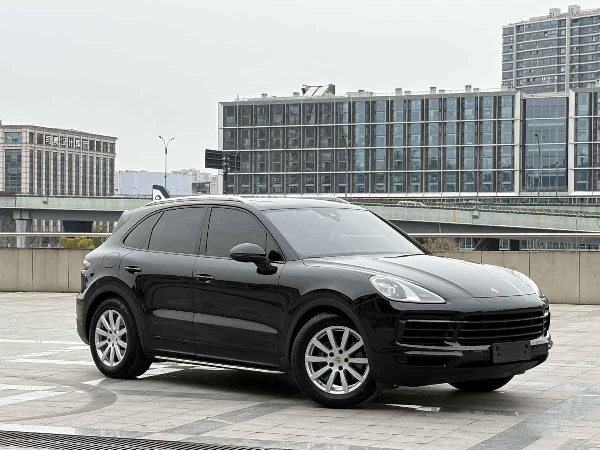 2020年9月保時捷 Cayenne  2025款 Cayenne 3.0T