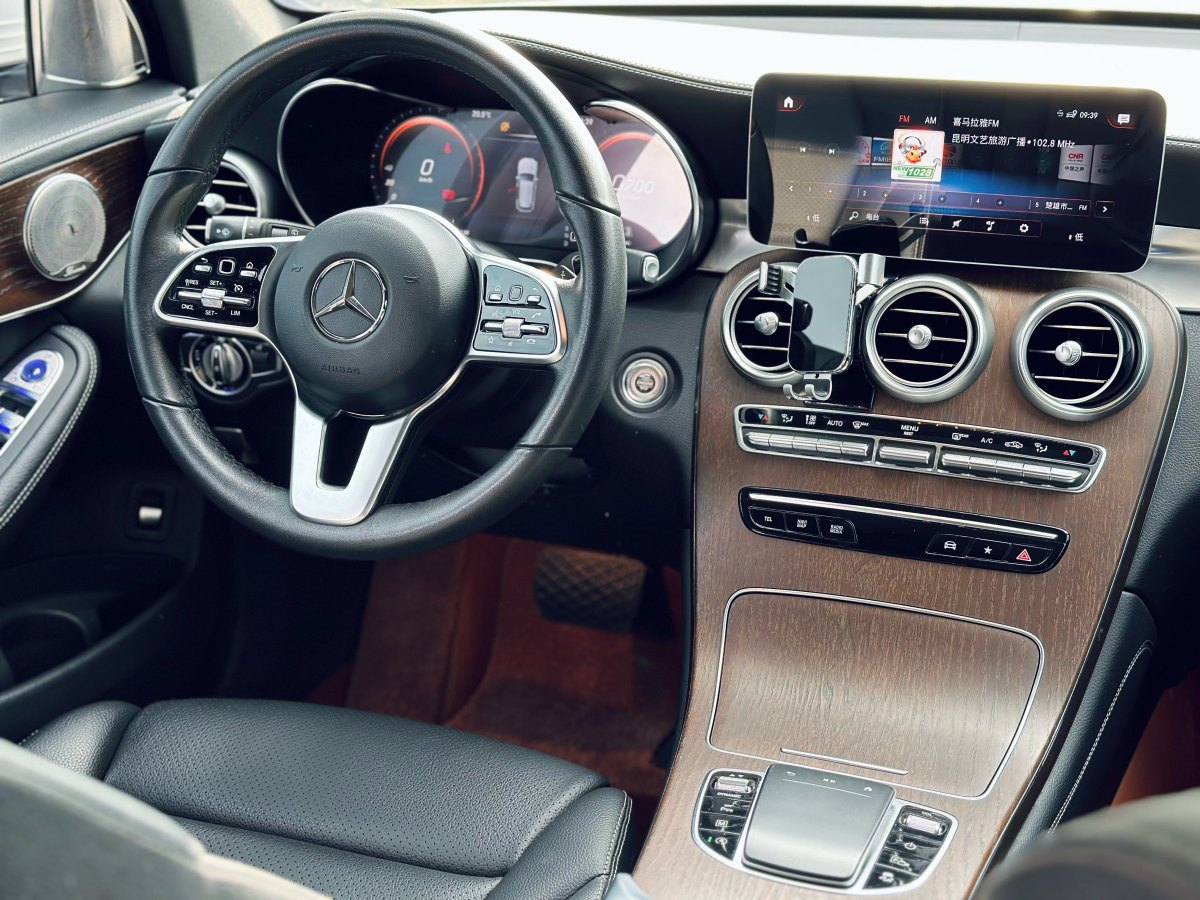 奔馳 奔馳GLC  2018款 改款 GLC 260 4MATIC 豪華型圖片