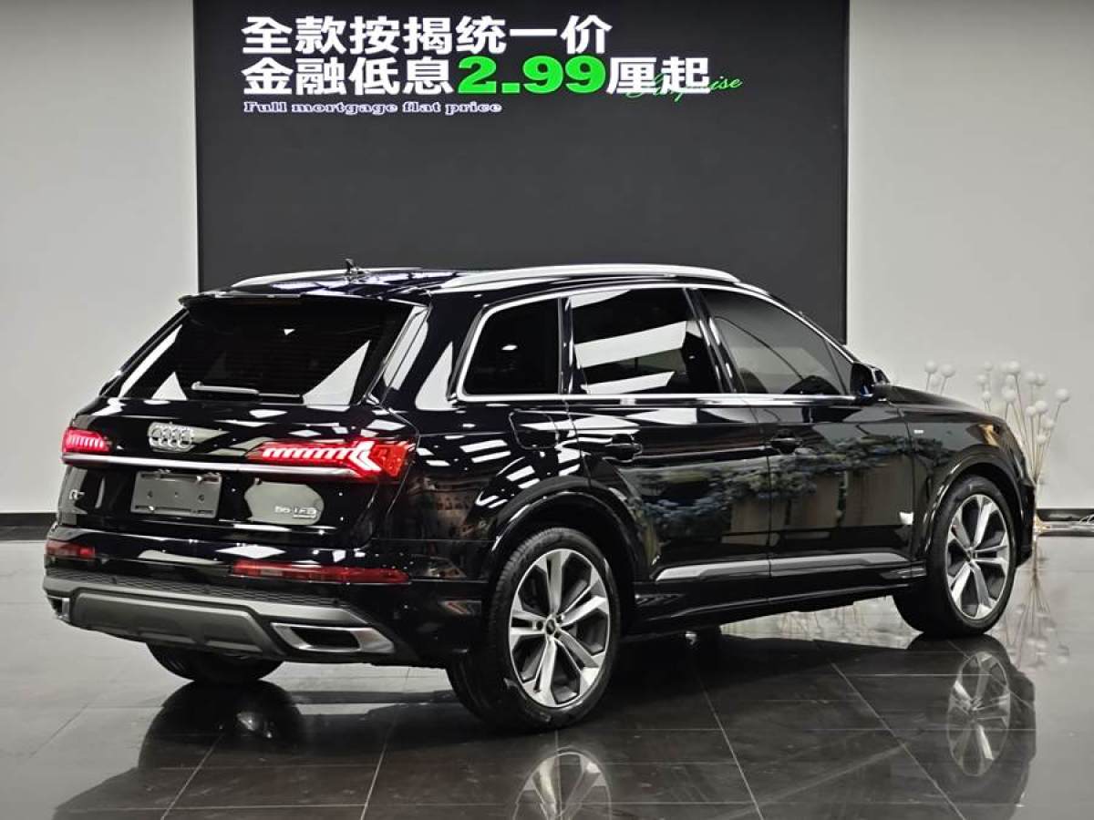 奧迪 奧迪Q7  2024款 55 TFSI quattro S line運(yùn)動型圖片