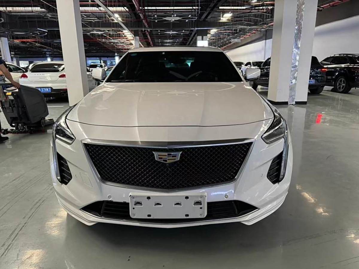 凱迪拉克 CT6  2019款 28T 領(lǐng)先運(yùn)動(dòng)型圖片