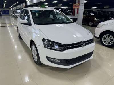 2014年1月 大眾 Polo 1.4L 自動豪華版圖片