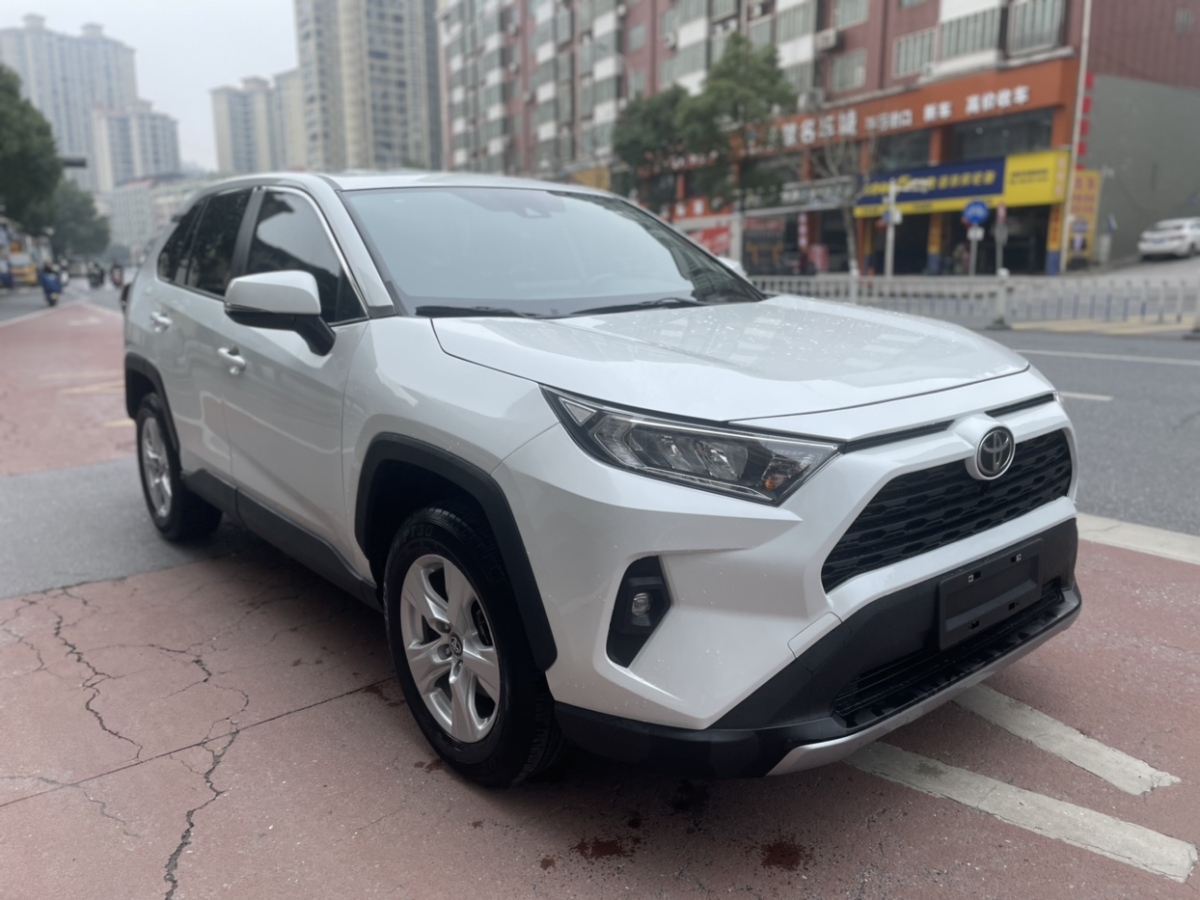 2023年6月豐田 RAV4榮放  2023款 2.0L CVT兩驅(qū)都市版