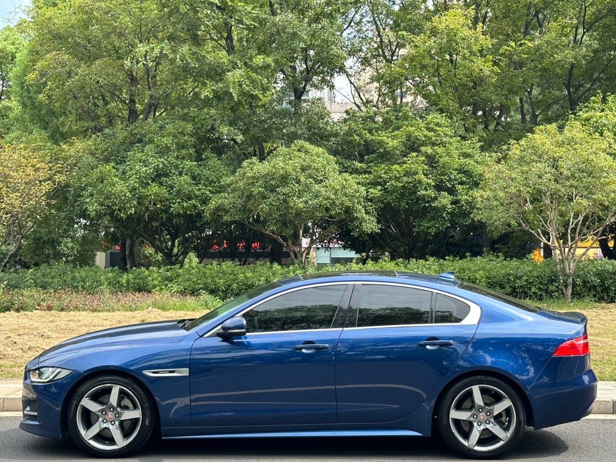 捷豹 XE  2015款 2.0T 200PS R-Sport圖片