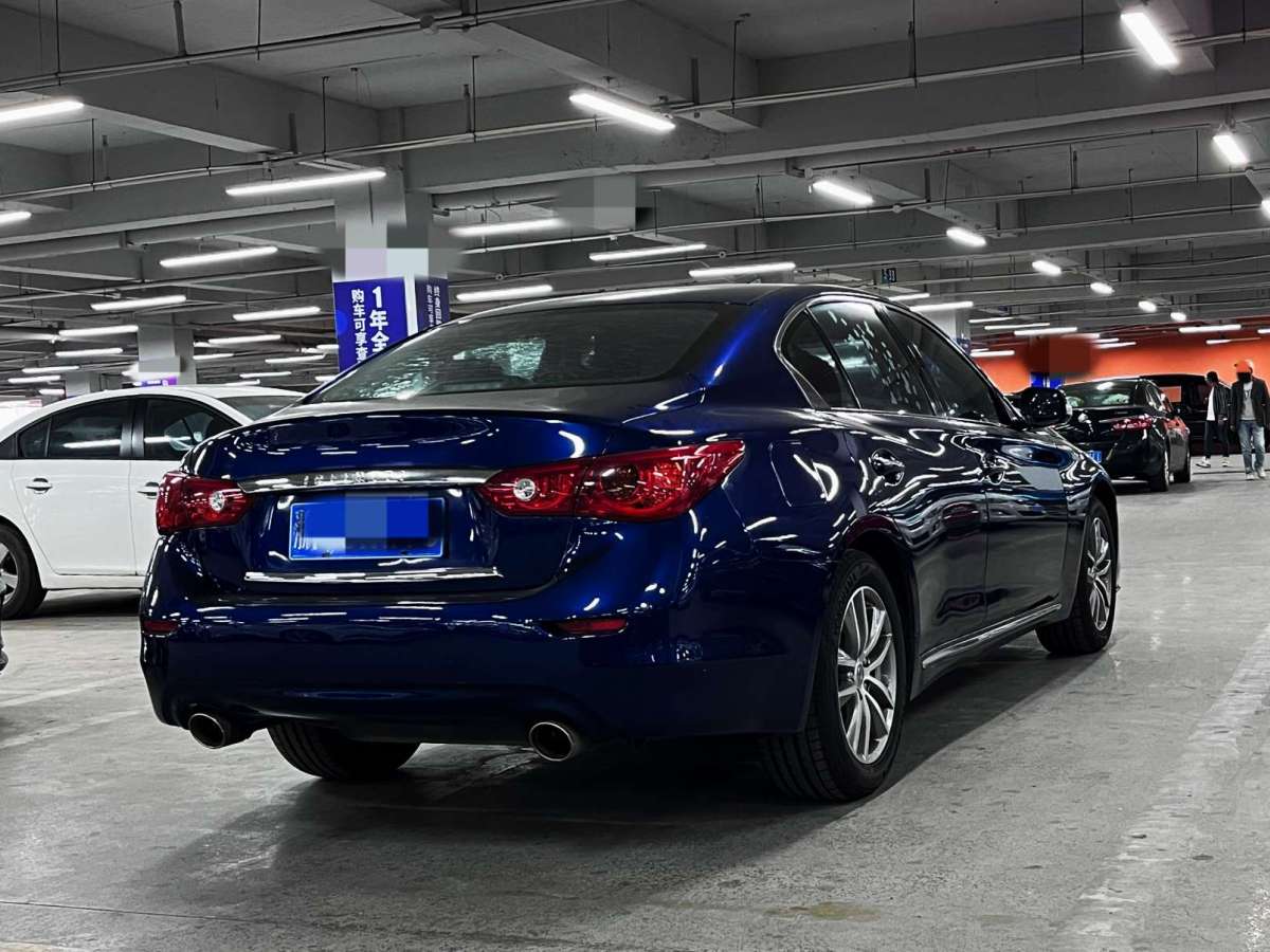 英菲尼迪 Q50L  2016款 2.0T 舒适版图片