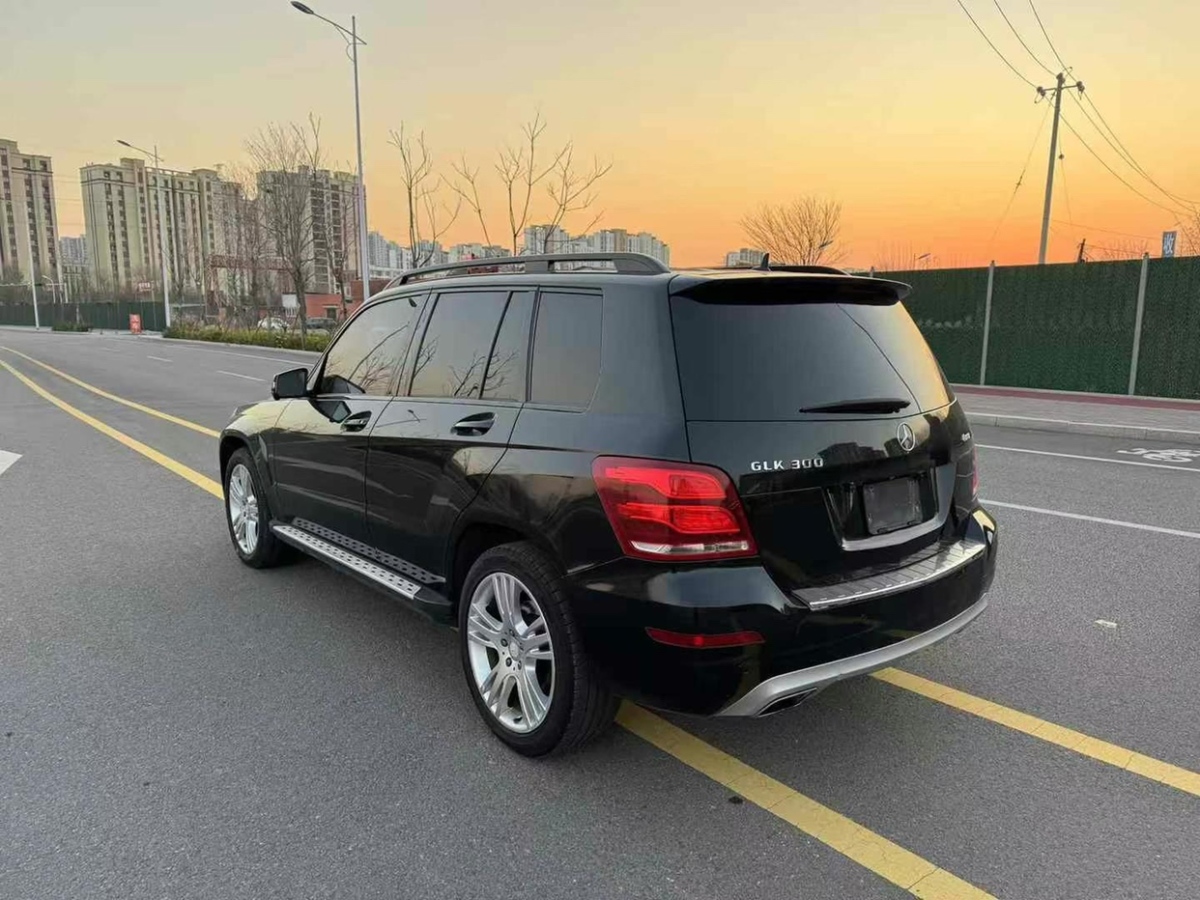 奔馳 奔馳GLK級(jí)  2013款 GLK 300 4MATIC 動(dòng)感型圖片