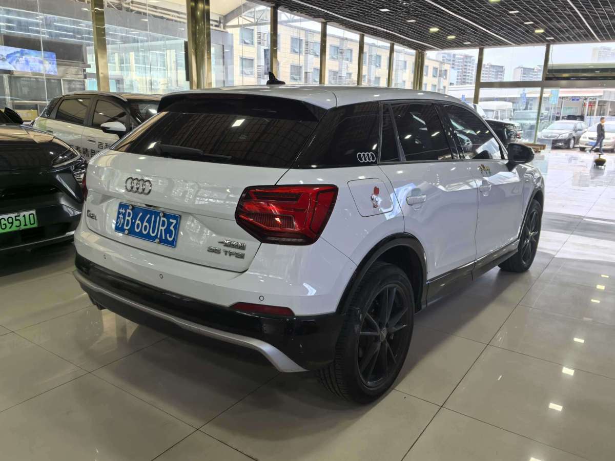 奧迪 奧迪Q2L  2020款 35TFSI 進(jìn)取動感型圖片