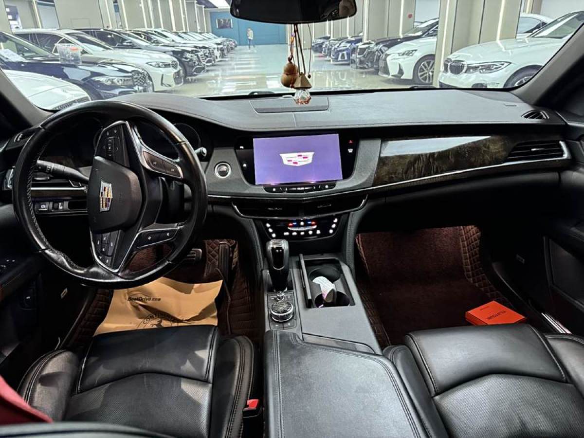 凱迪拉克 CT6  2019款 28T 豪華型圖片