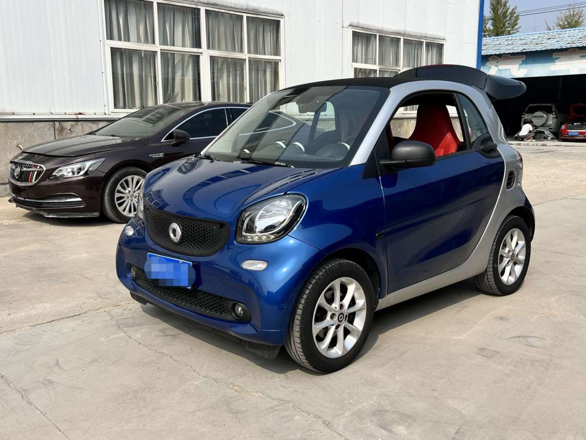 smart fortwo  2018款 1.0L 52千瓦硬頂靈動(dòng)版圖片