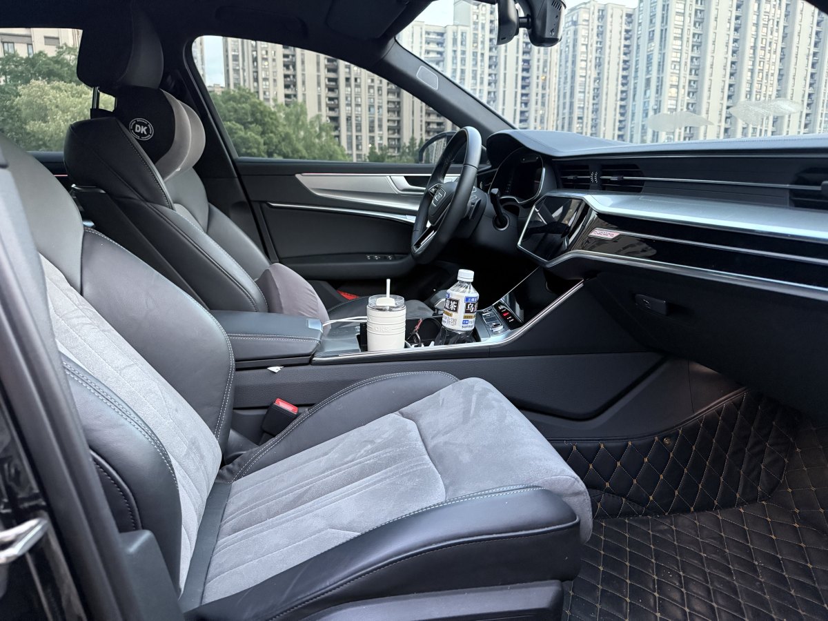 奧迪 奧迪A6L  2023款 改款 45 TFSI 臻選動感型圖片