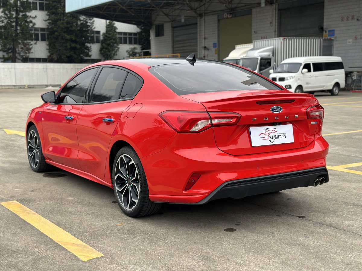 福特 福克斯  2021款 三廂 EcoBoost 180 自動ST Line圖片