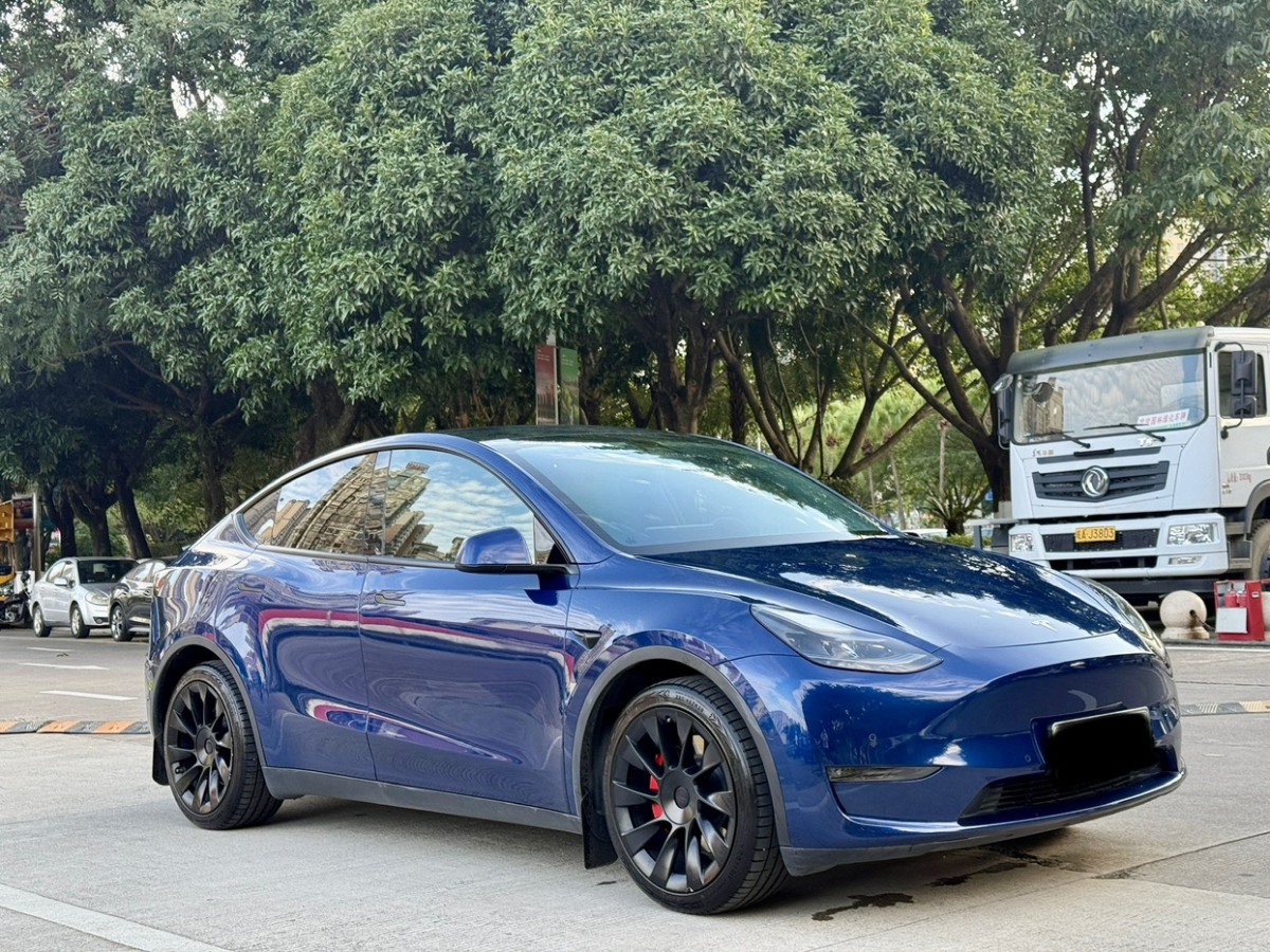 特斯拉 Model 3  2021款 長續(xù)航全輪驅(qū)動版 3D7圖片