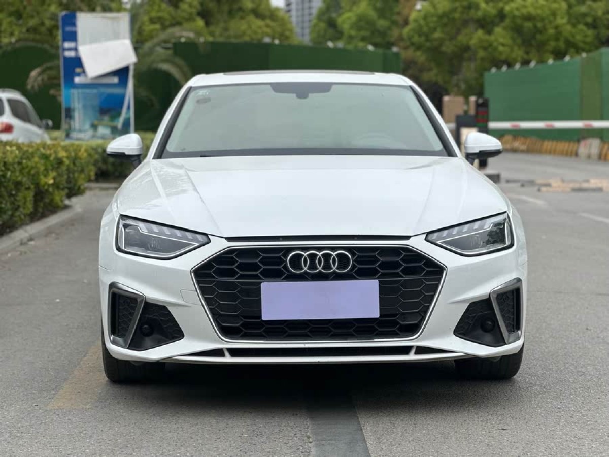 奧迪 奧迪A4L  2020款 40 TFSI 豪華動(dòng)感型圖片