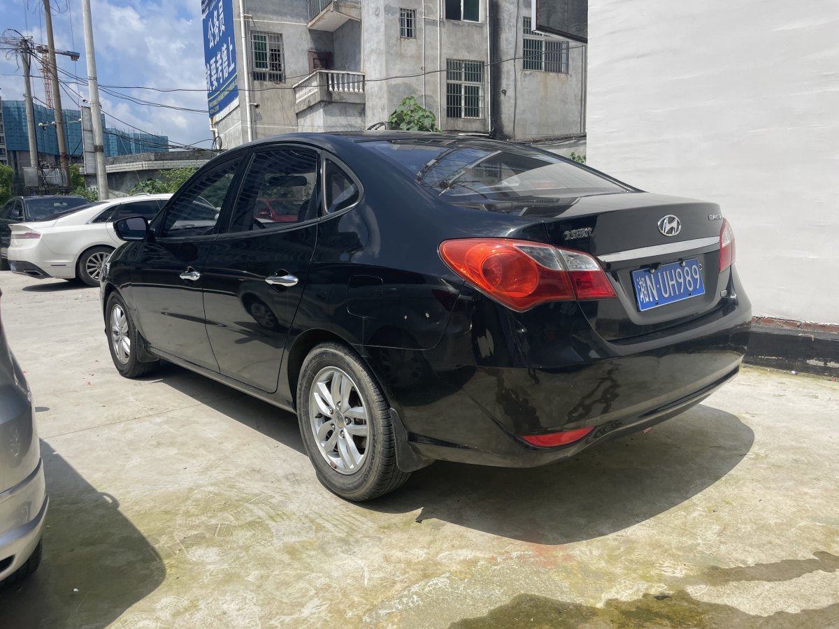 現(xiàn)代 悅動  2011款 1.6L 自動豪華型圖片