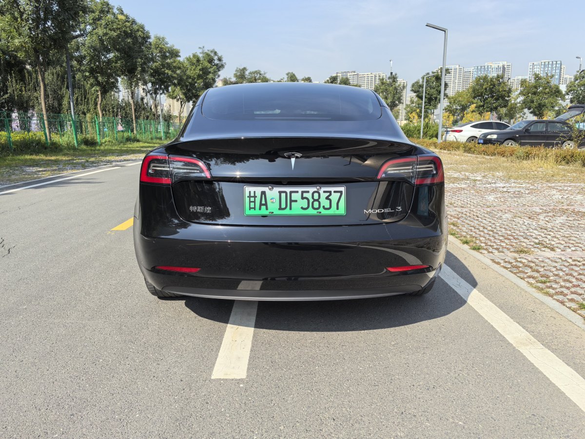 特斯拉 Model 3  2022款 改款 后輪驅(qū)動版圖片