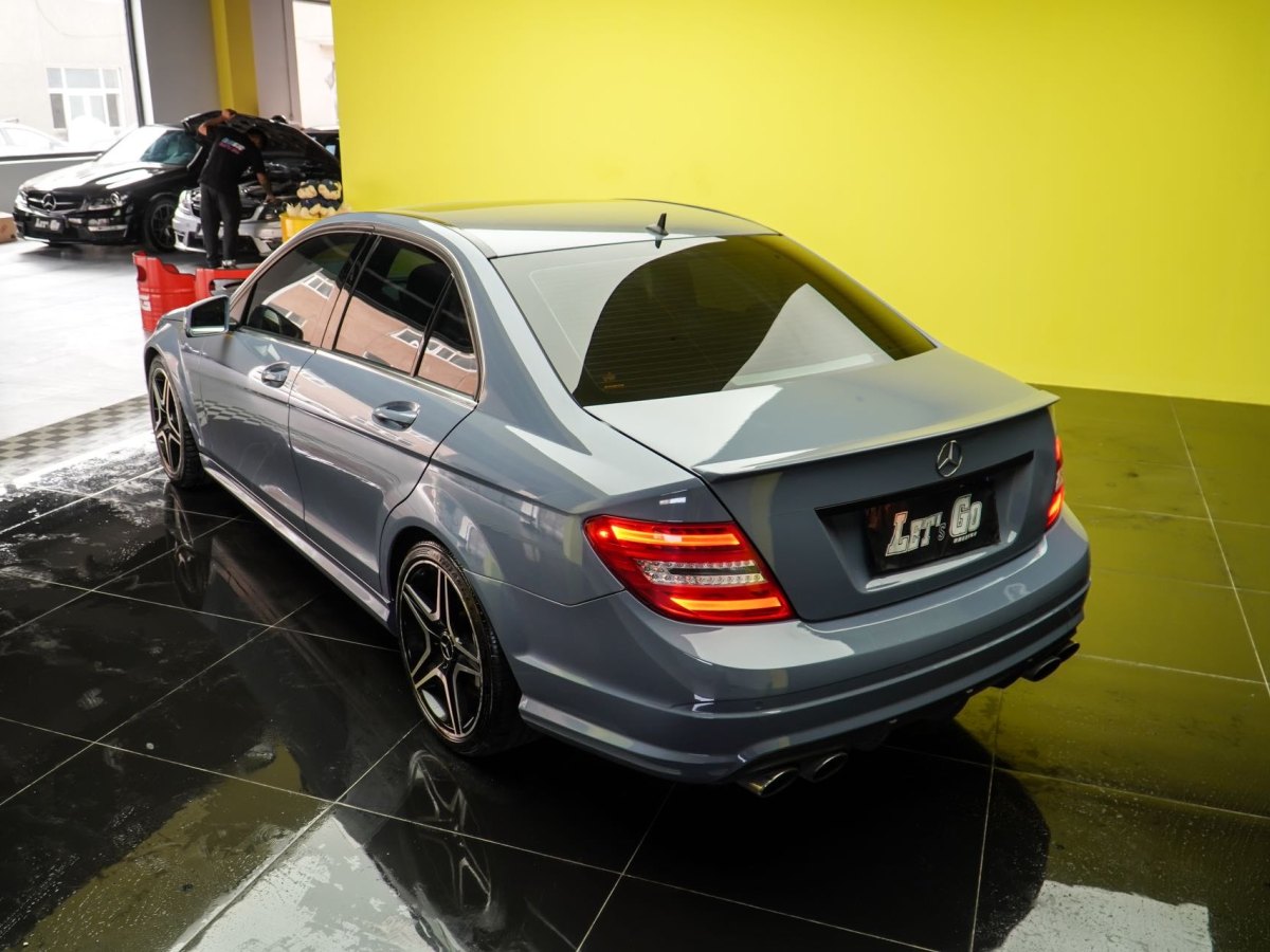 奔馳 奔馳C級(jí)AMG  2009款 AMG C 63 動(dòng)感型圖片