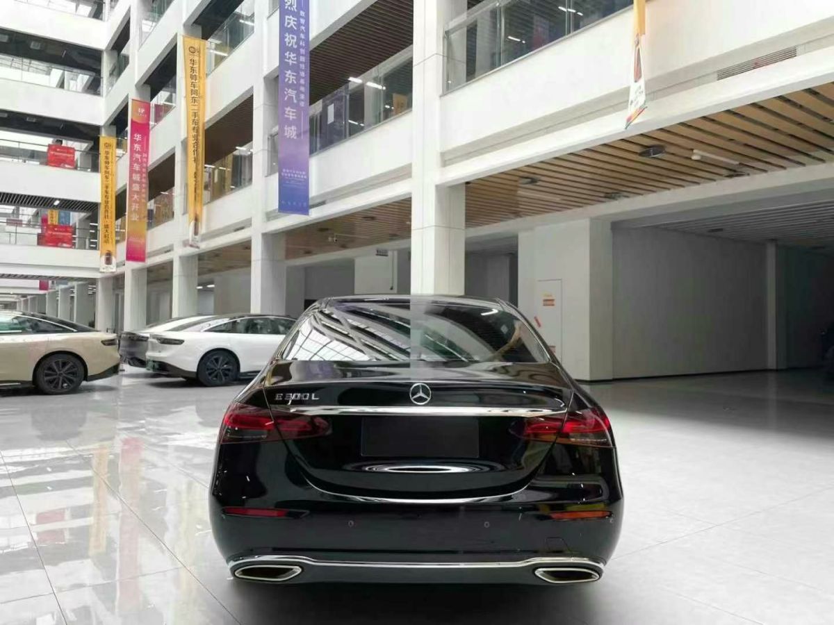奔馳 奔馳E級  2023款 E 300 L 豪華型圖片