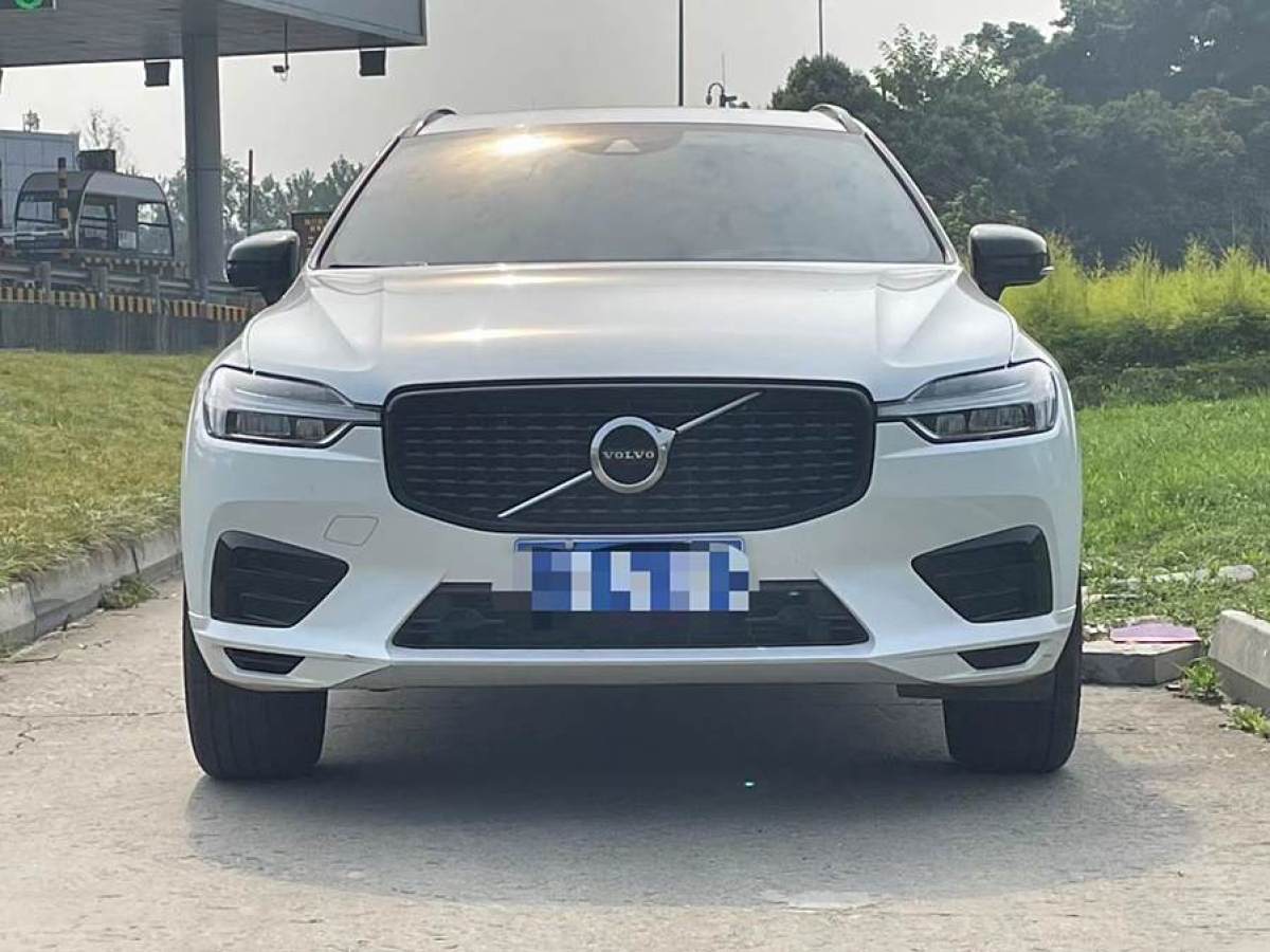 沃爾沃 XC60  2021款 T5 四驅(qū)智遠(yuǎn)運(yùn)動(dòng)版圖片