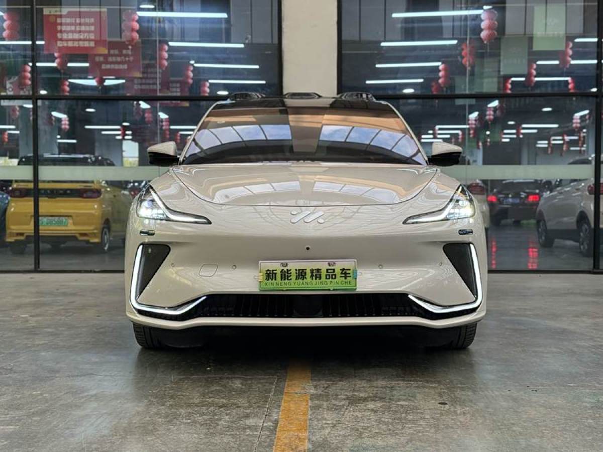 智己 智己LS7  2023款 100kWh Pro四驅(qū)版圖片