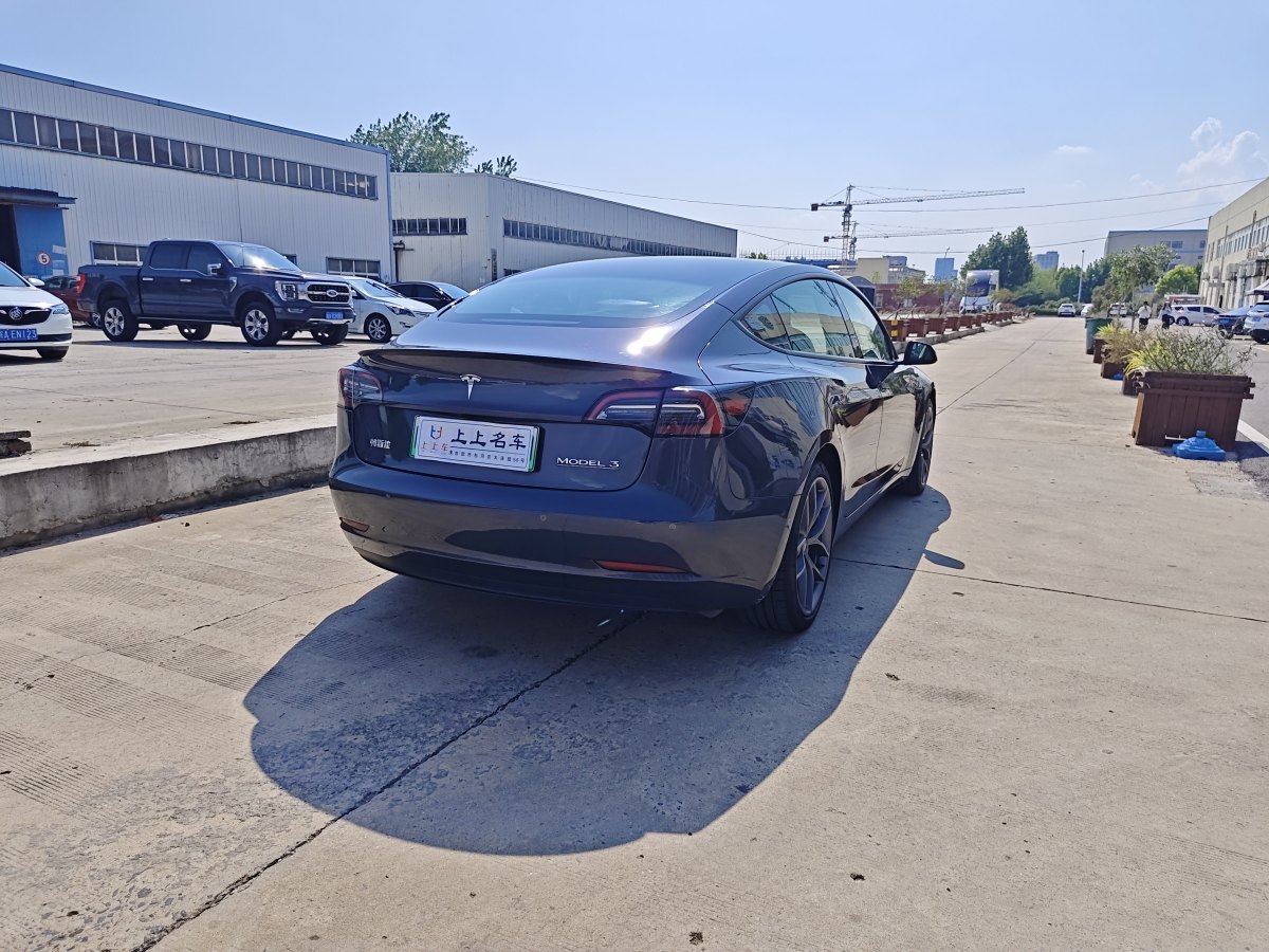 特斯拉 Model 3  2019款 標準續(xù)航后驅(qū)升級版圖片