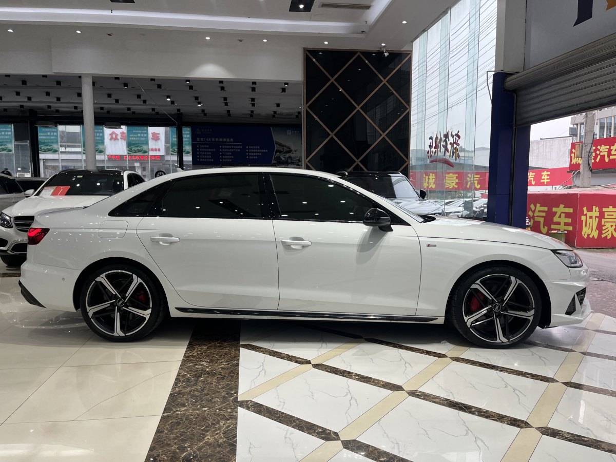 奧迪 奧迪A4L  2022款 45 TFSI quattro 臻選動感型圖片