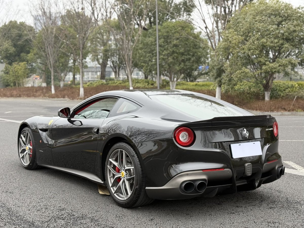 法拉利 F12berlinetta  2013款 6.3L 標準型圖片