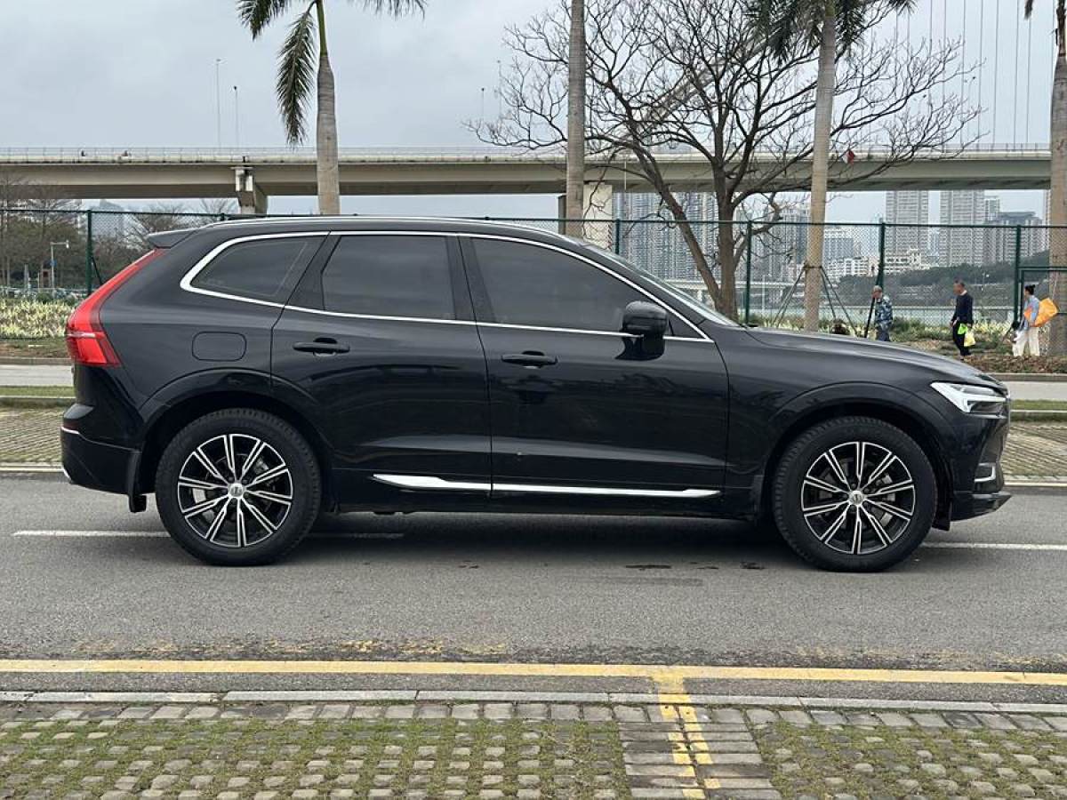 沃爾沃 XC60  2021款 T5 四驅(qū)智逸豪華版圖片