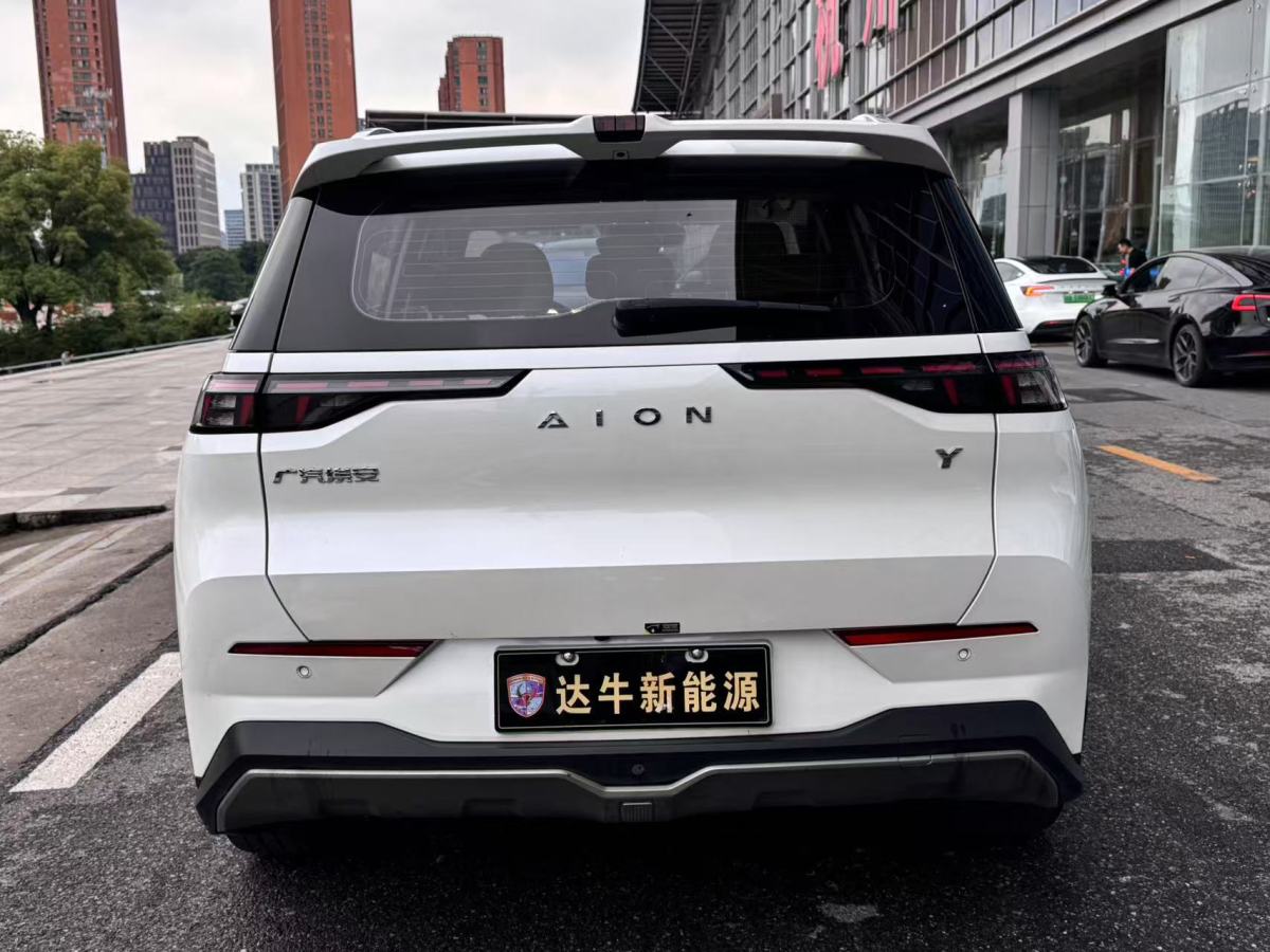 埃安 AION Y  2022款 70 行政版 磷酸鐵鋰圖片