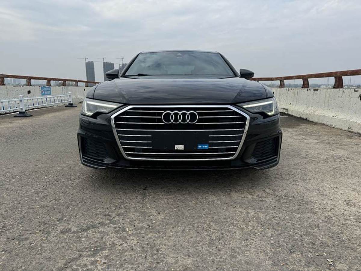 奧迪 奧迪A6L  2021款 45 TFSI quattro 臻選動(dòng)感型圖片